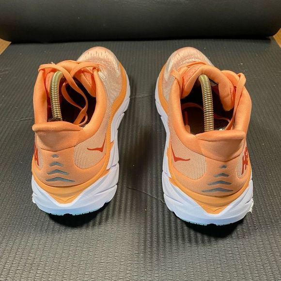 HOKA ONE ONE CLIFTON 8 - Women’s Running Shoes - SIZE 9B - Picture 3 of 11